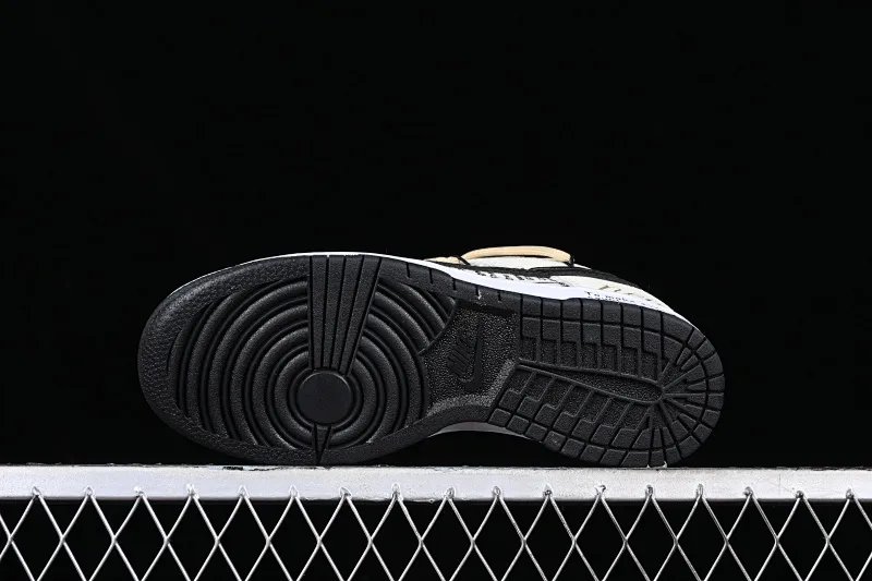 All categories Nk SB Dunk series Nk SB Dunk Low low-top sneakers Nk Dunk Low strap customization SB smashed backboard fashion casual sneakers DV0831-002